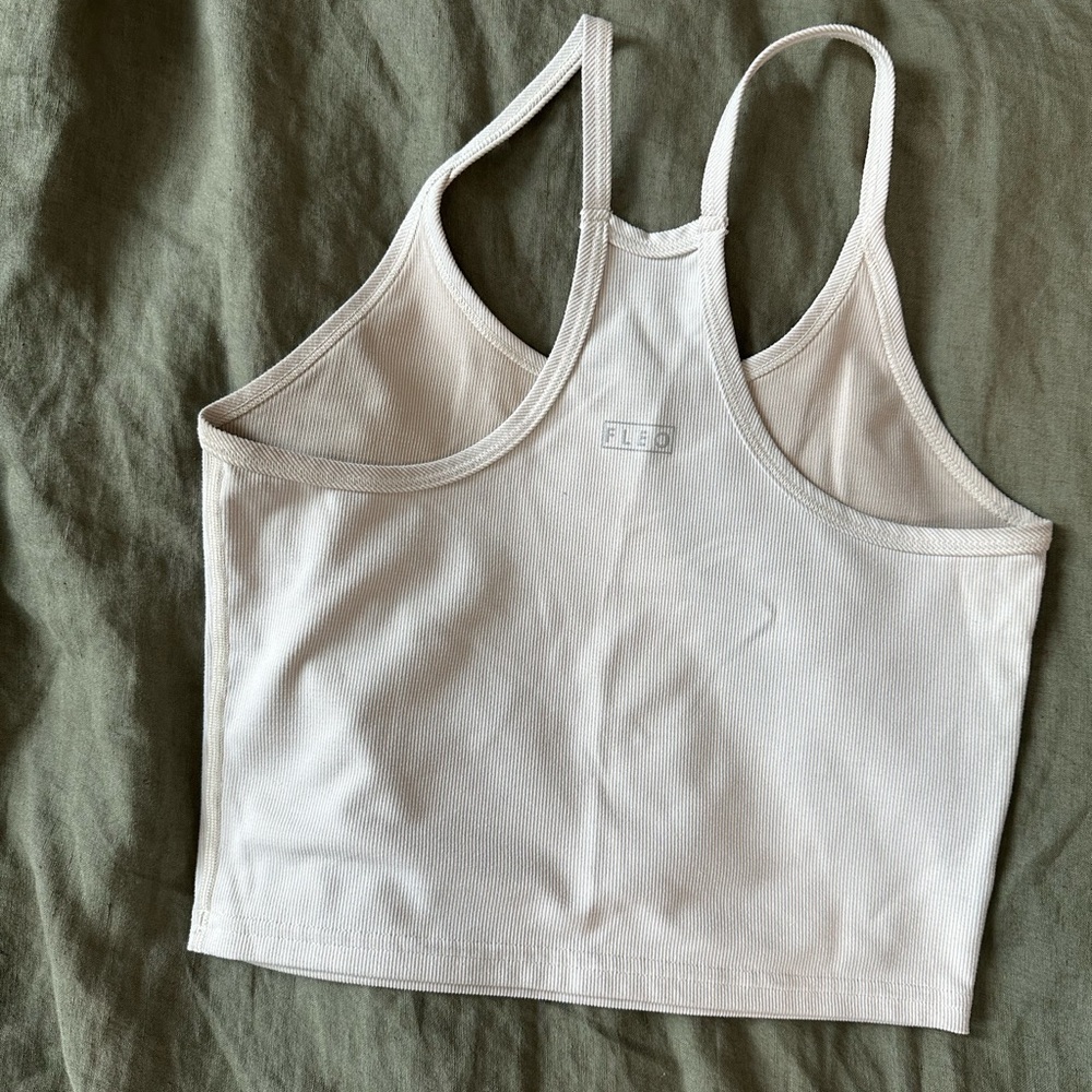 Fleo Cream Ribbed Racerback Crop Tank - Picture 2 of 3